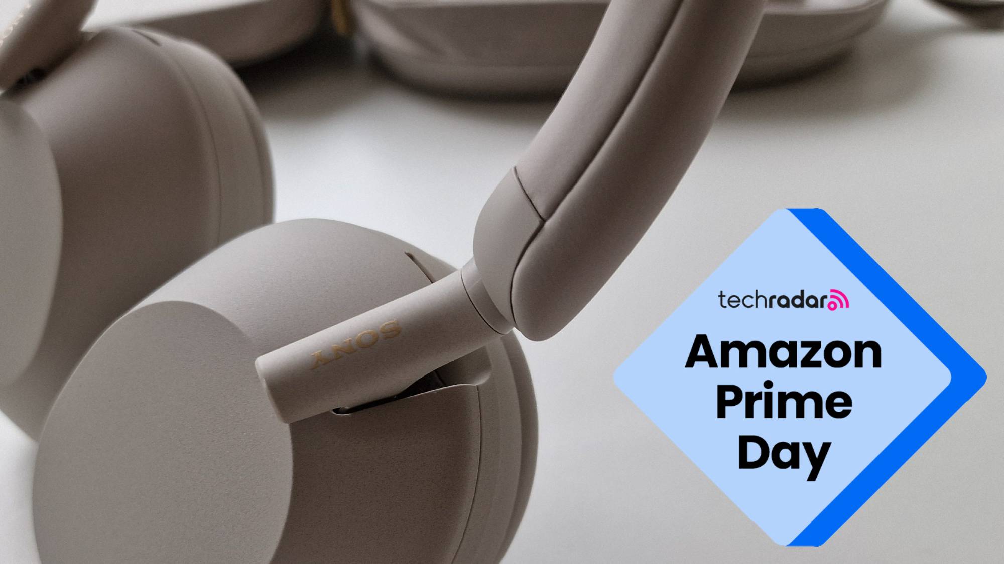 A close up of the ear pad on the Sony XM5 headphones 