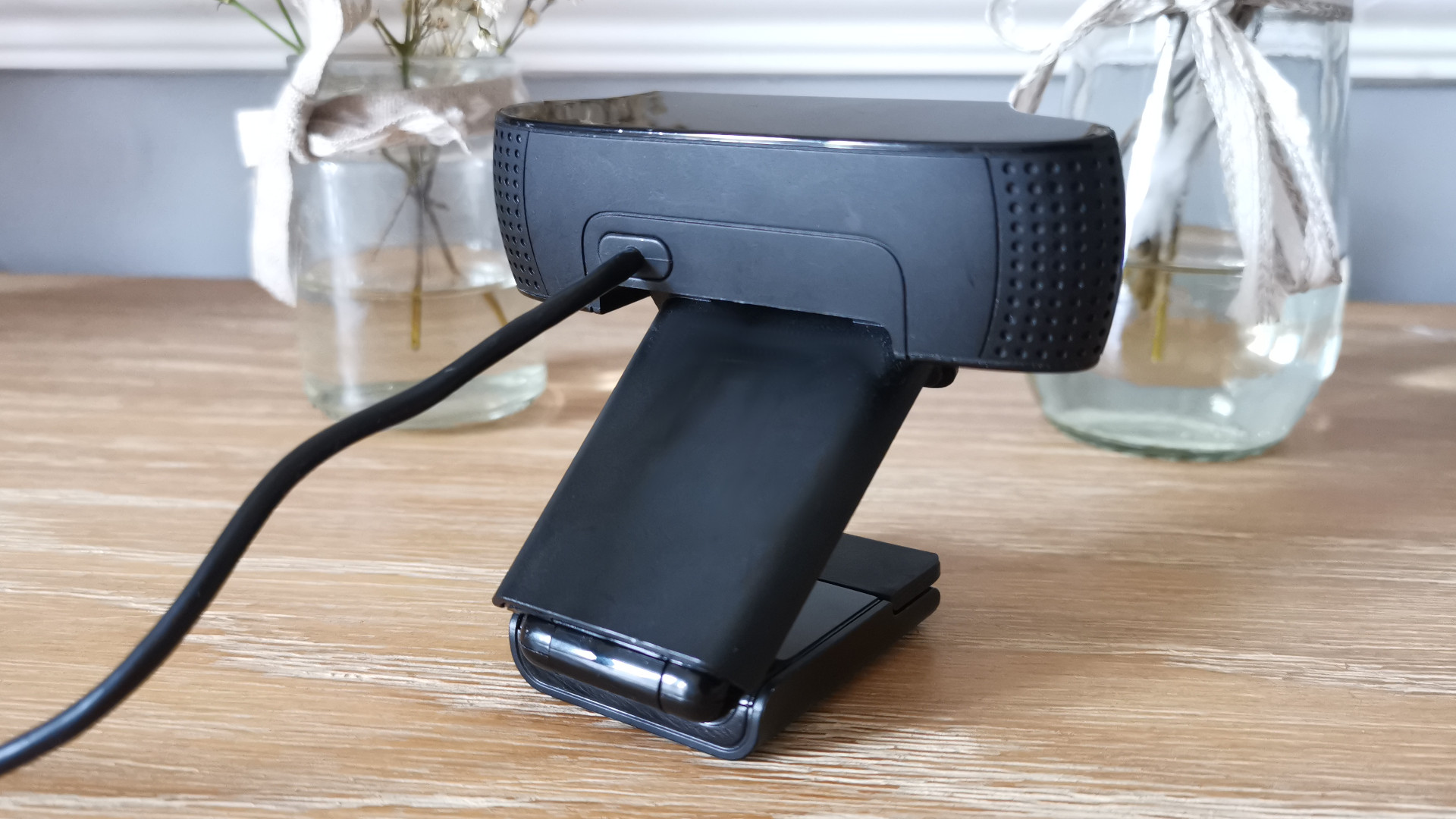 Logitech c920 rear shot