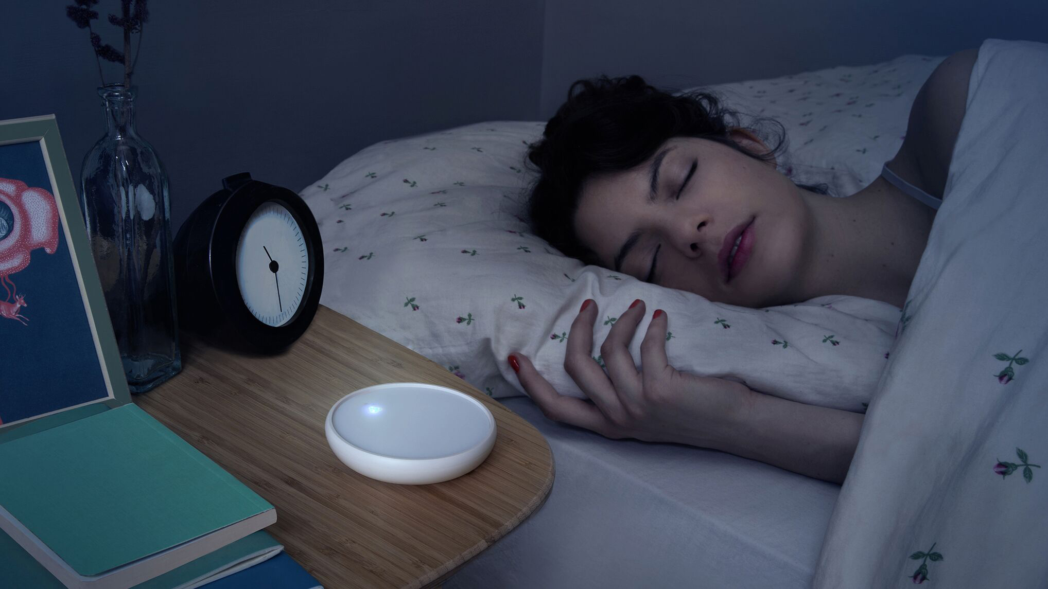 The Dodow projects lights onto your ceiling to calm your breathing.