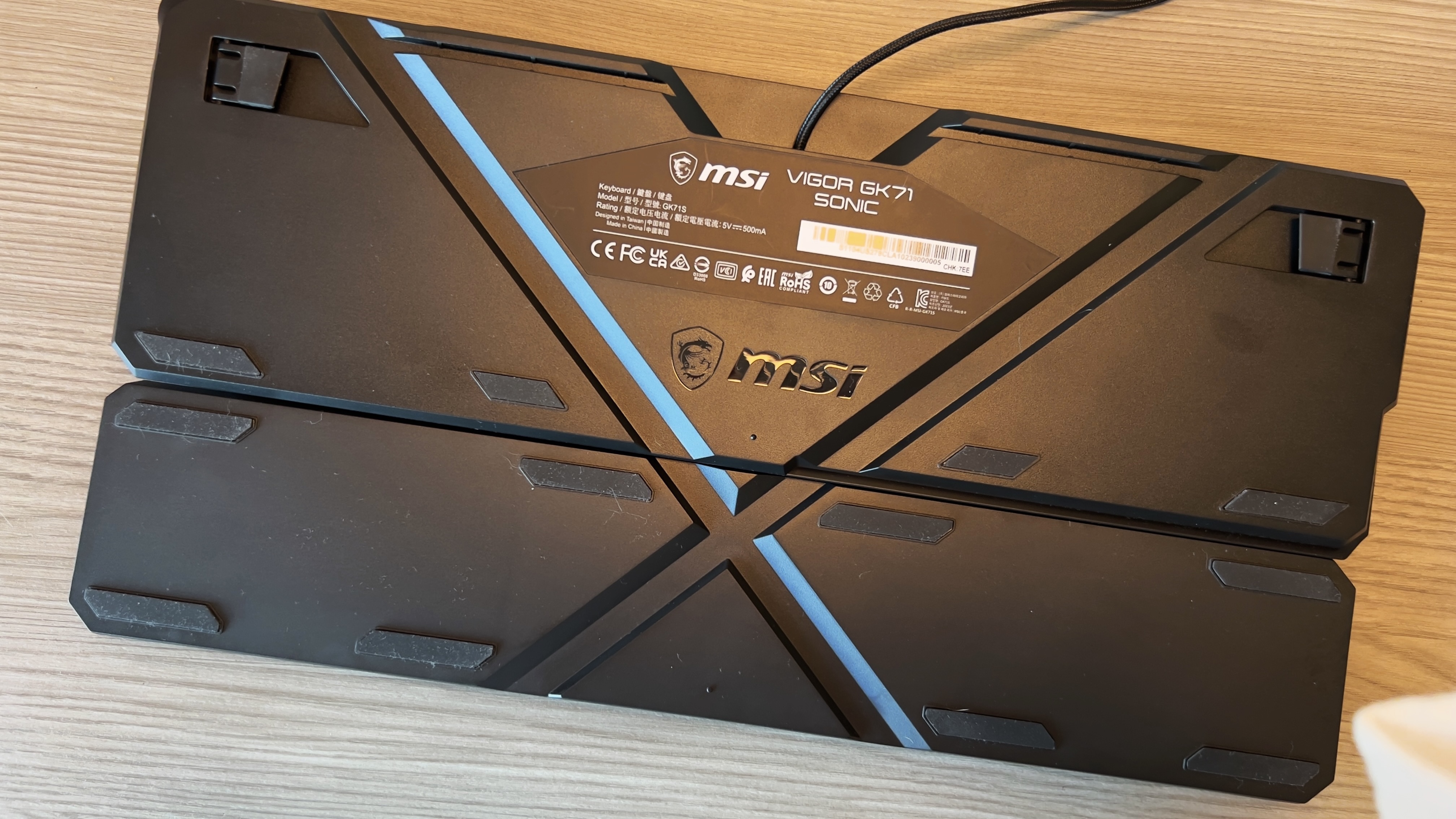 MSI Vigor GK71 Sonic on a hotel desk