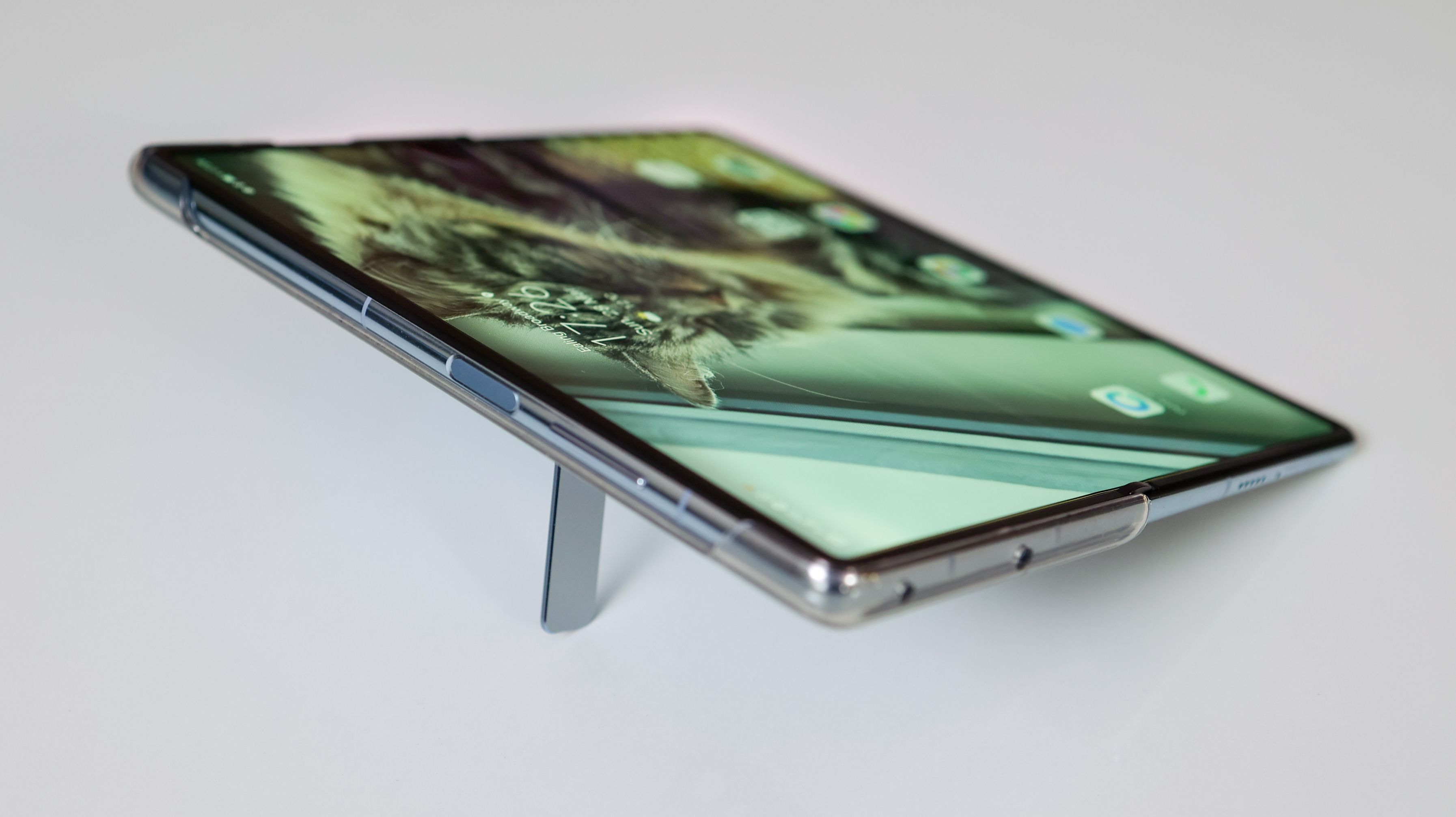 Huawei Mate X2