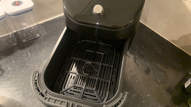 Instant Vortex Slim air fryer