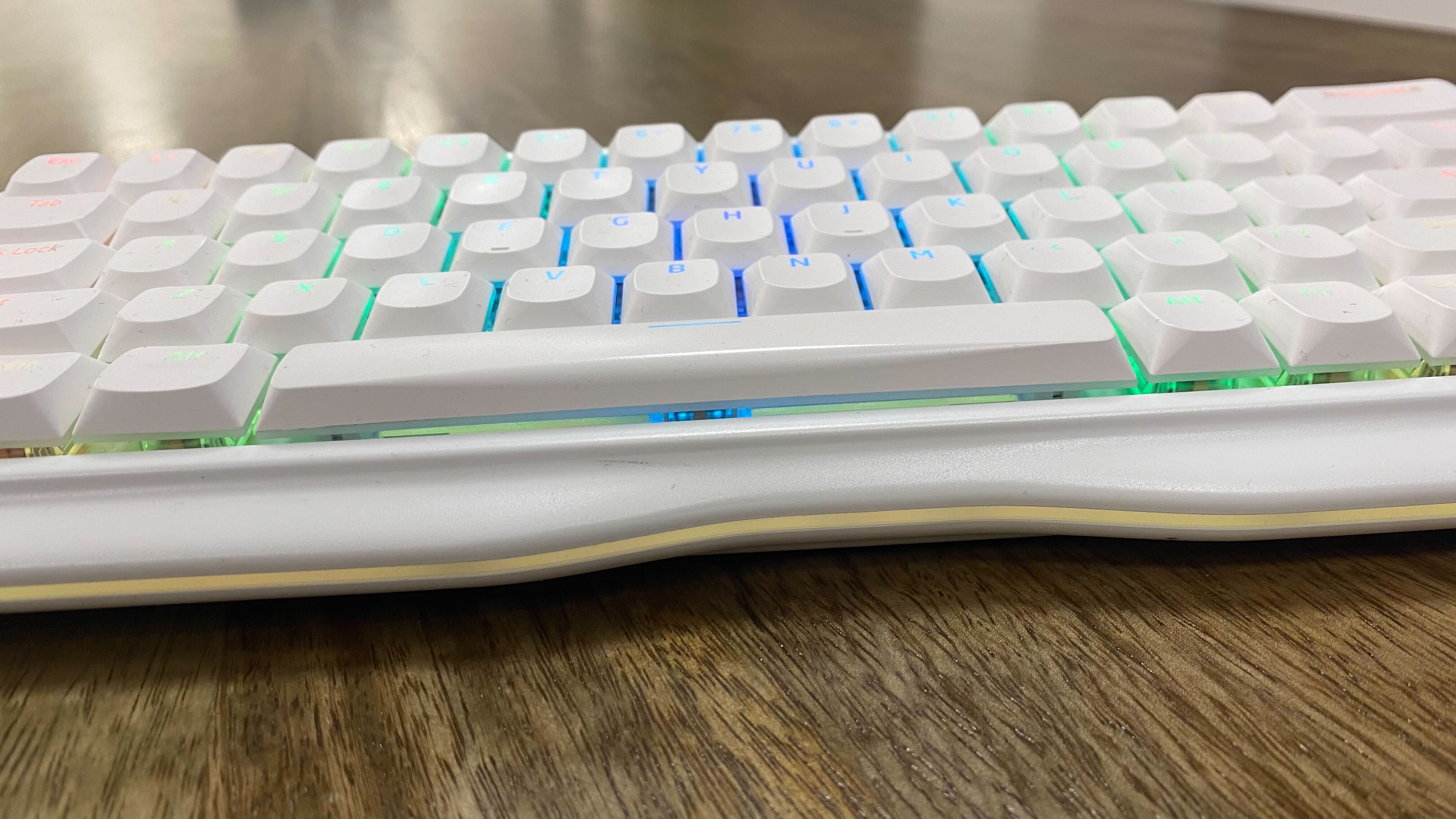 Kemove Angel K68 keyboard Close up