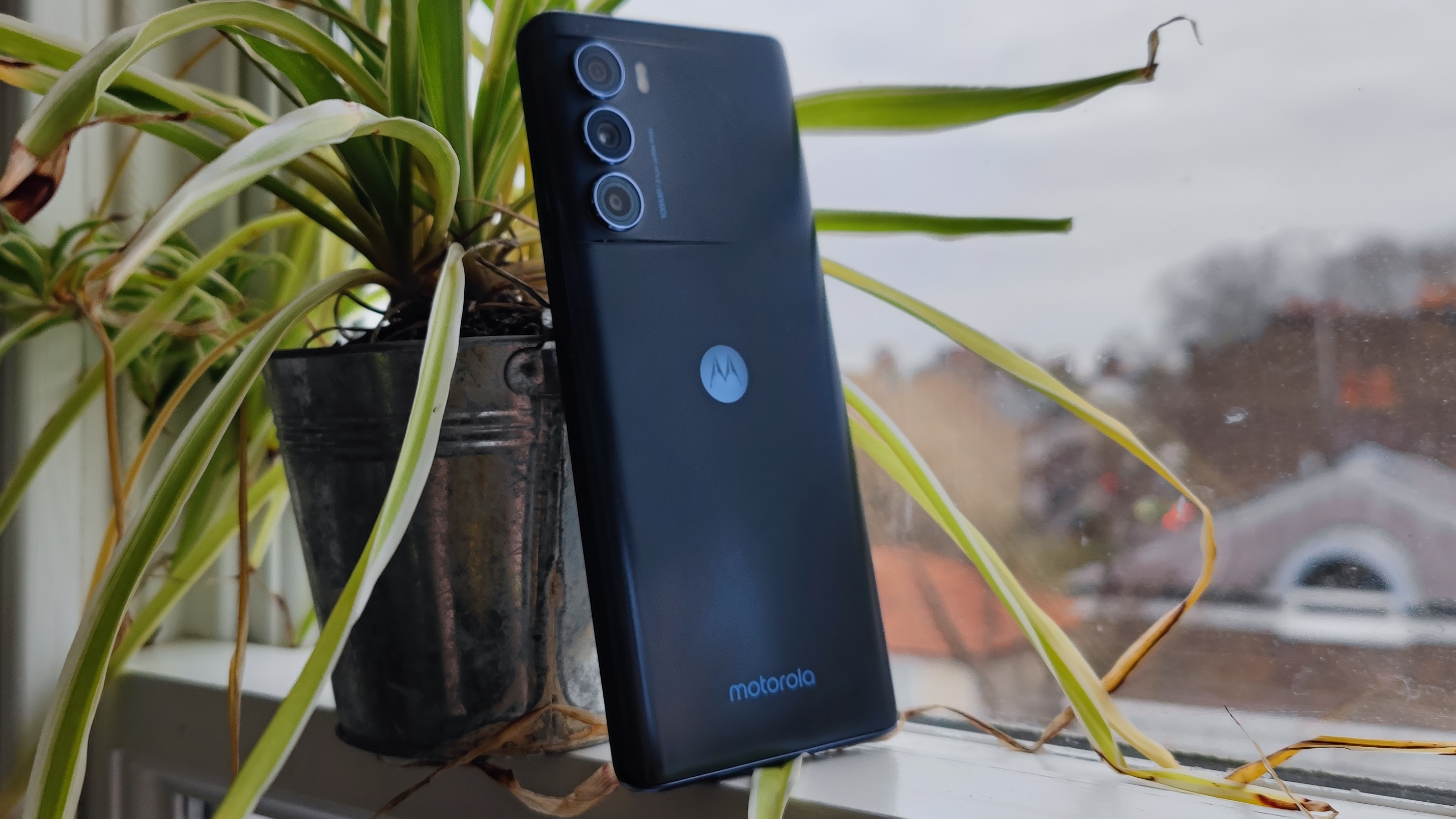Moto G200