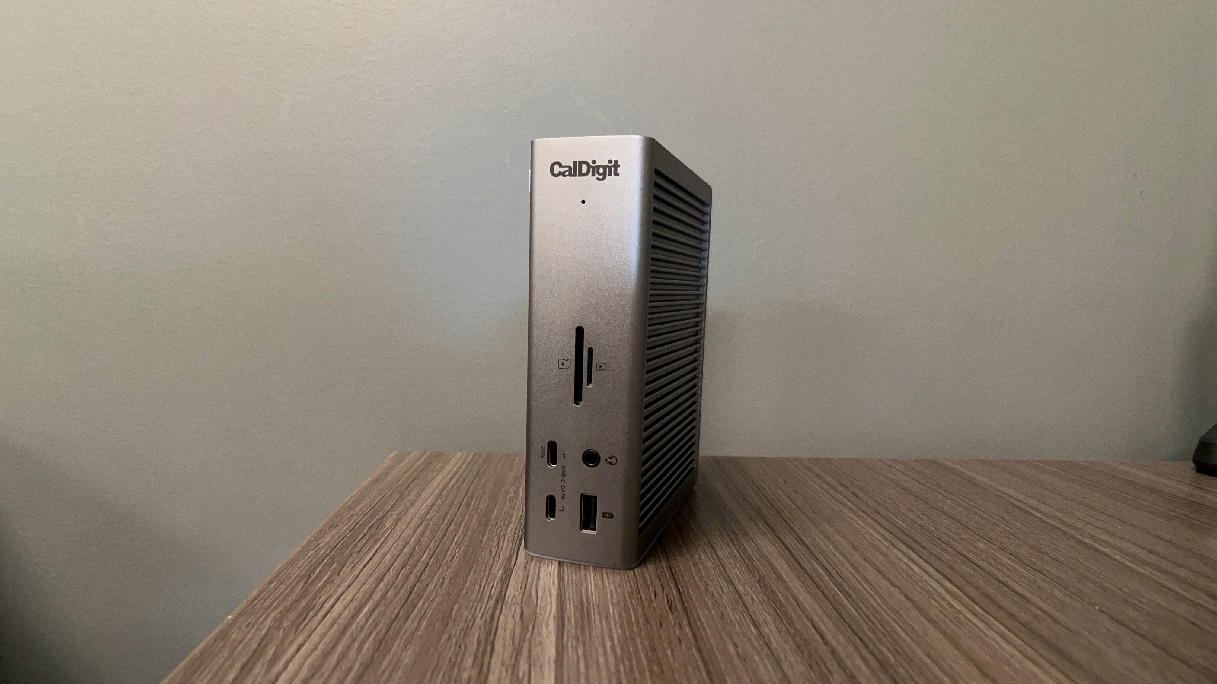 CalDigit TS4