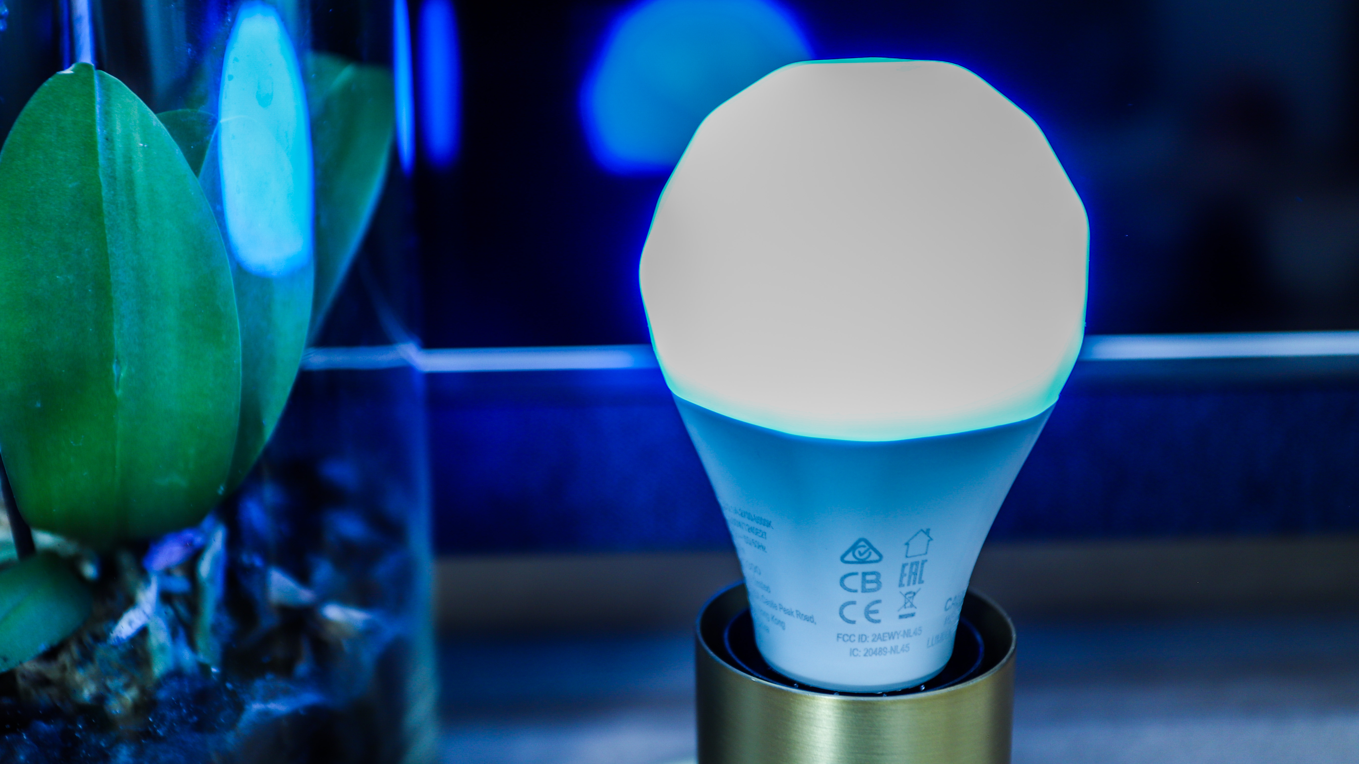 Nanoleaf Essentials smart bulb