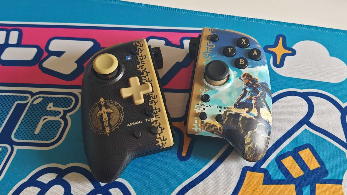 The Hori Split Pad Pro on a desk mat.