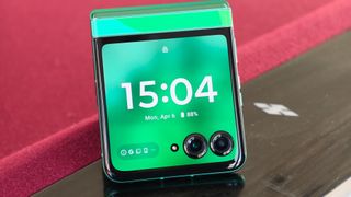 Motorola Razr 2025 FIFA World Cup 2026 Edition in Green eco-leather