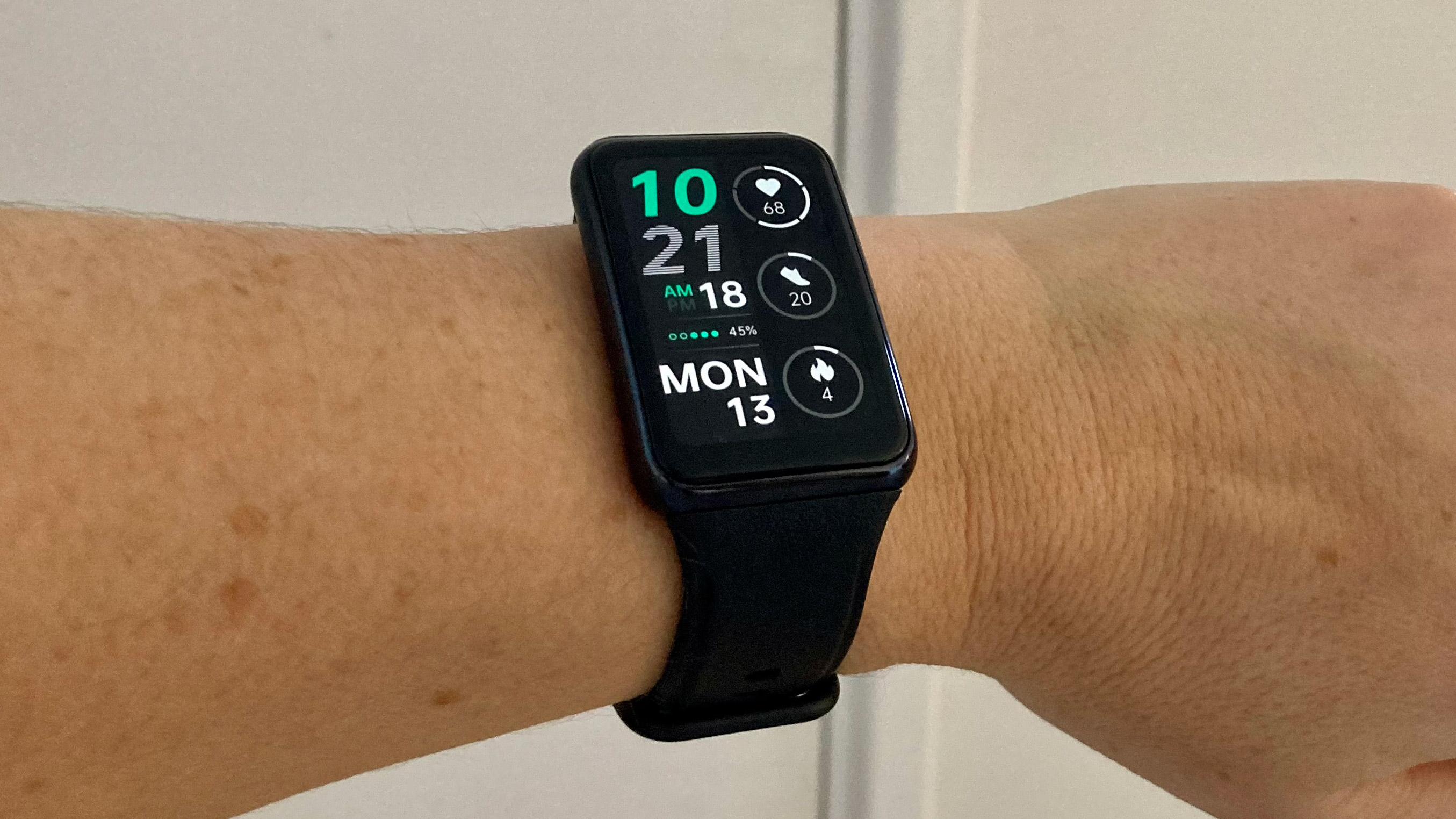 Oppo Watch Free on wrist