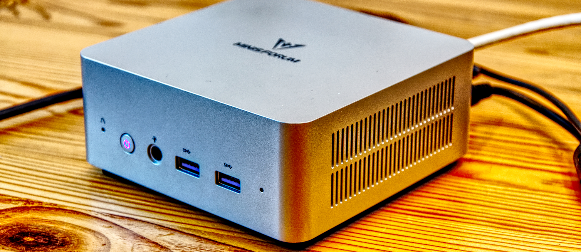 Minisforum Venus UN1265 Mini PC