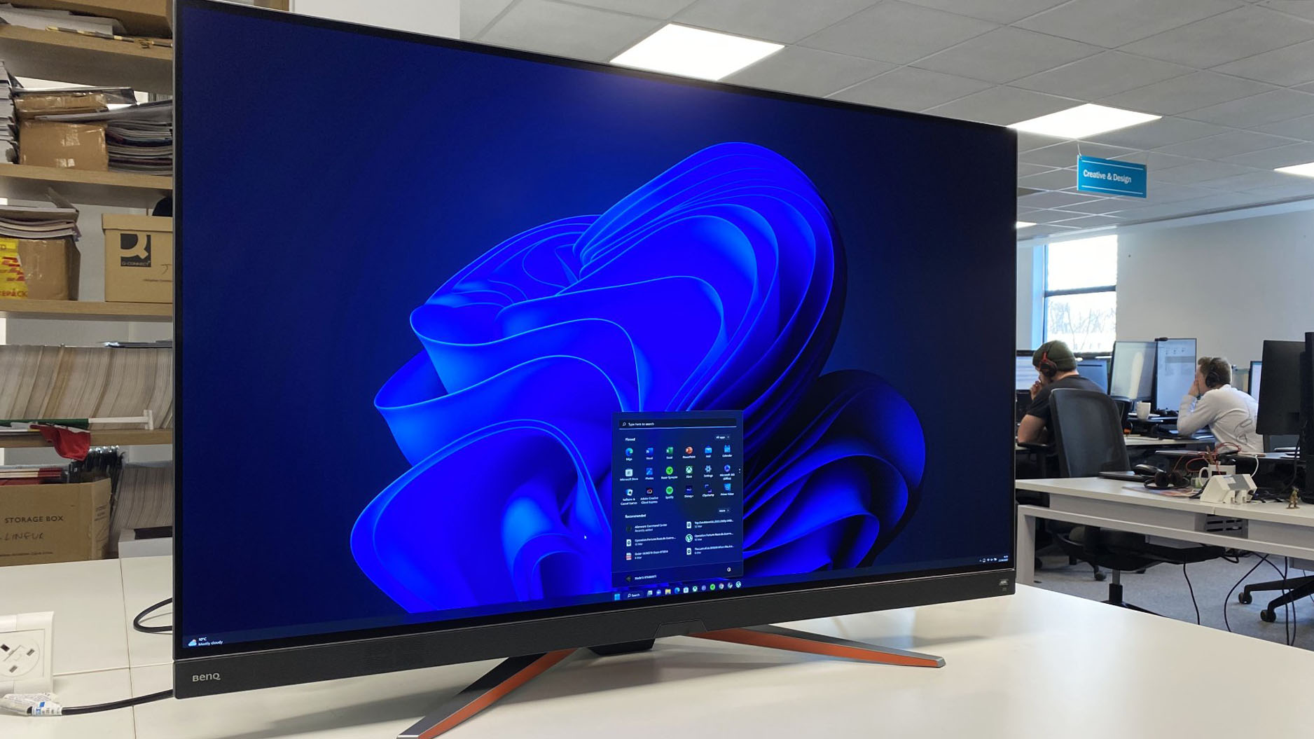 BenQ Mobiuz EX480UZ in an office setting