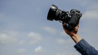 Canon tilt-shift lens with autofocus