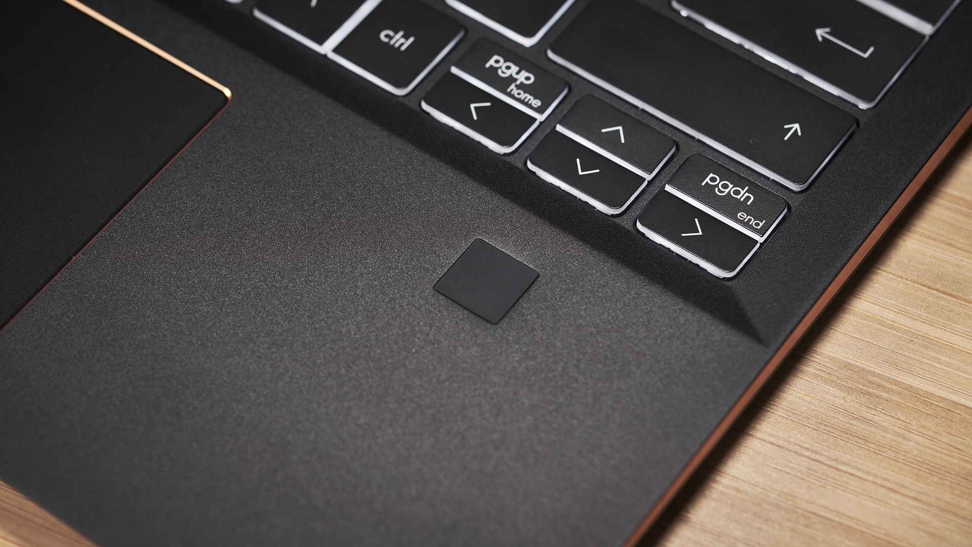 MSI Summit E13 Flip Evo fingerprint scanner
