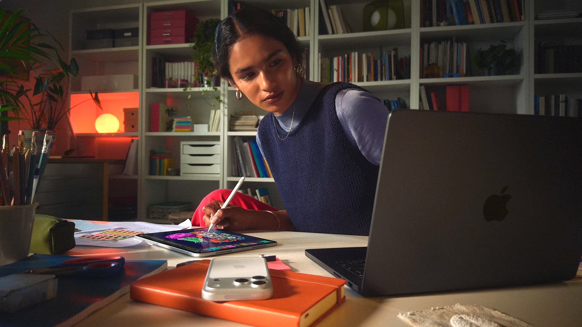 A person uses a Mac.