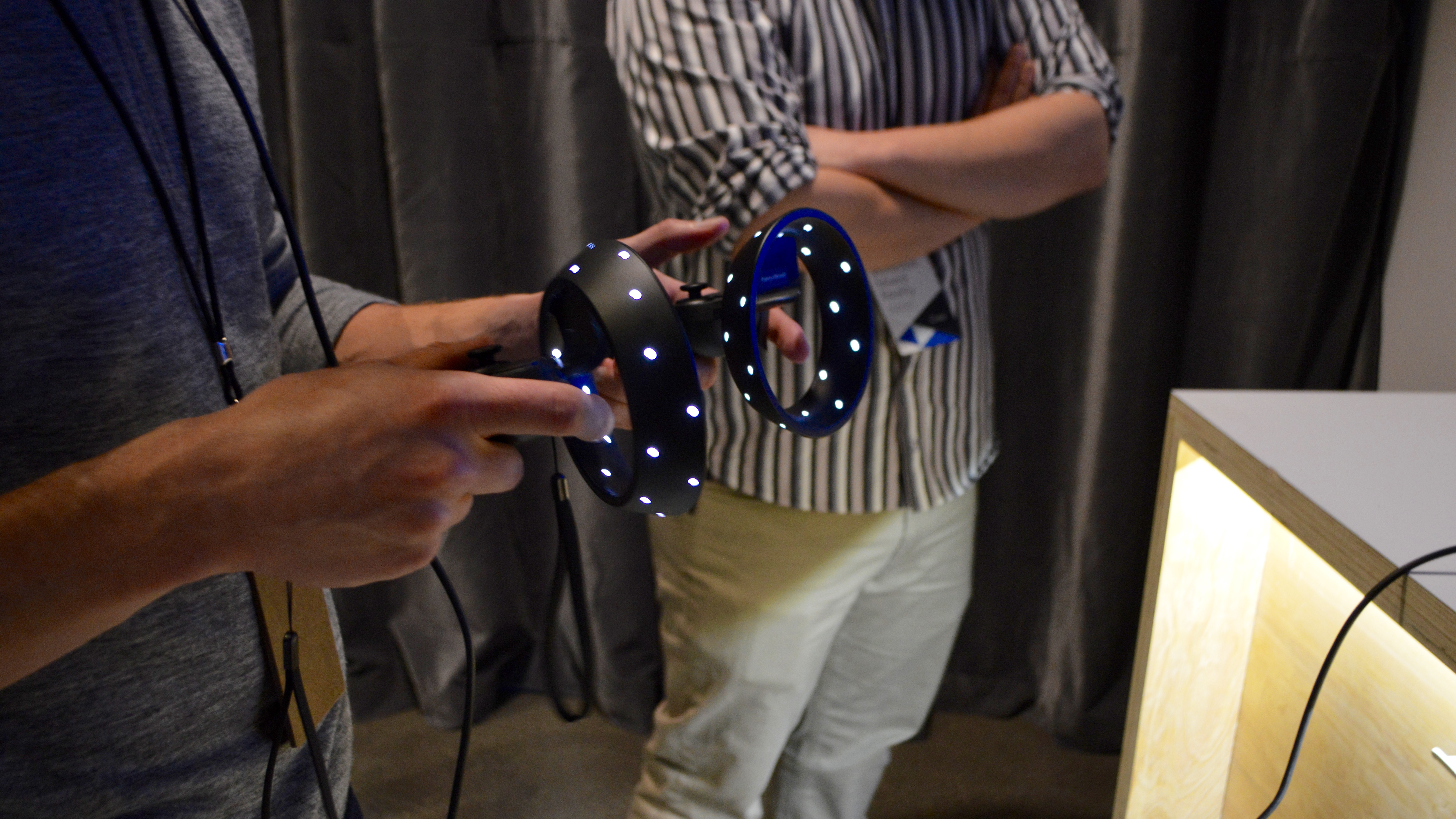 Nice touch: the controllers light up