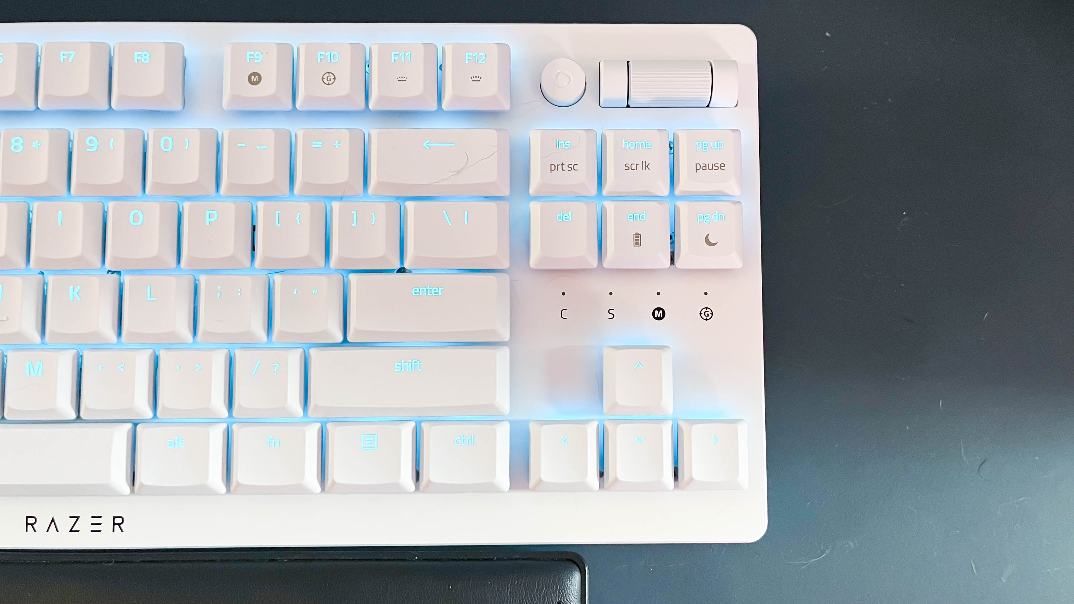 Razer Deathstalker V2 Pro TKL on a desk