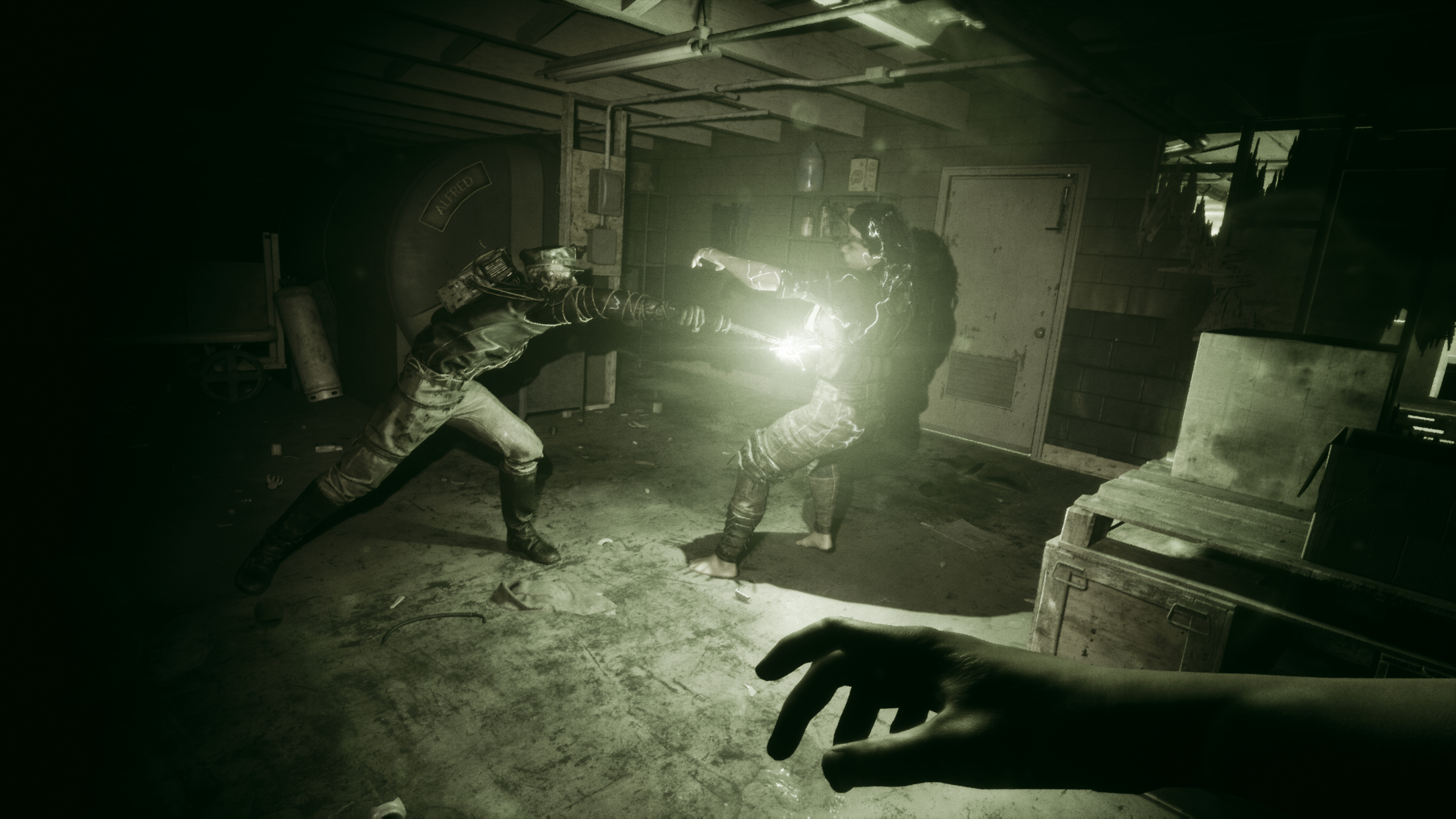 Subject electrocuting a player