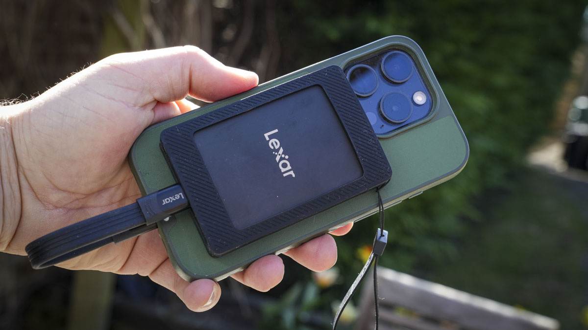 Lexar SL500 Portable SSD Magnetic Set Review