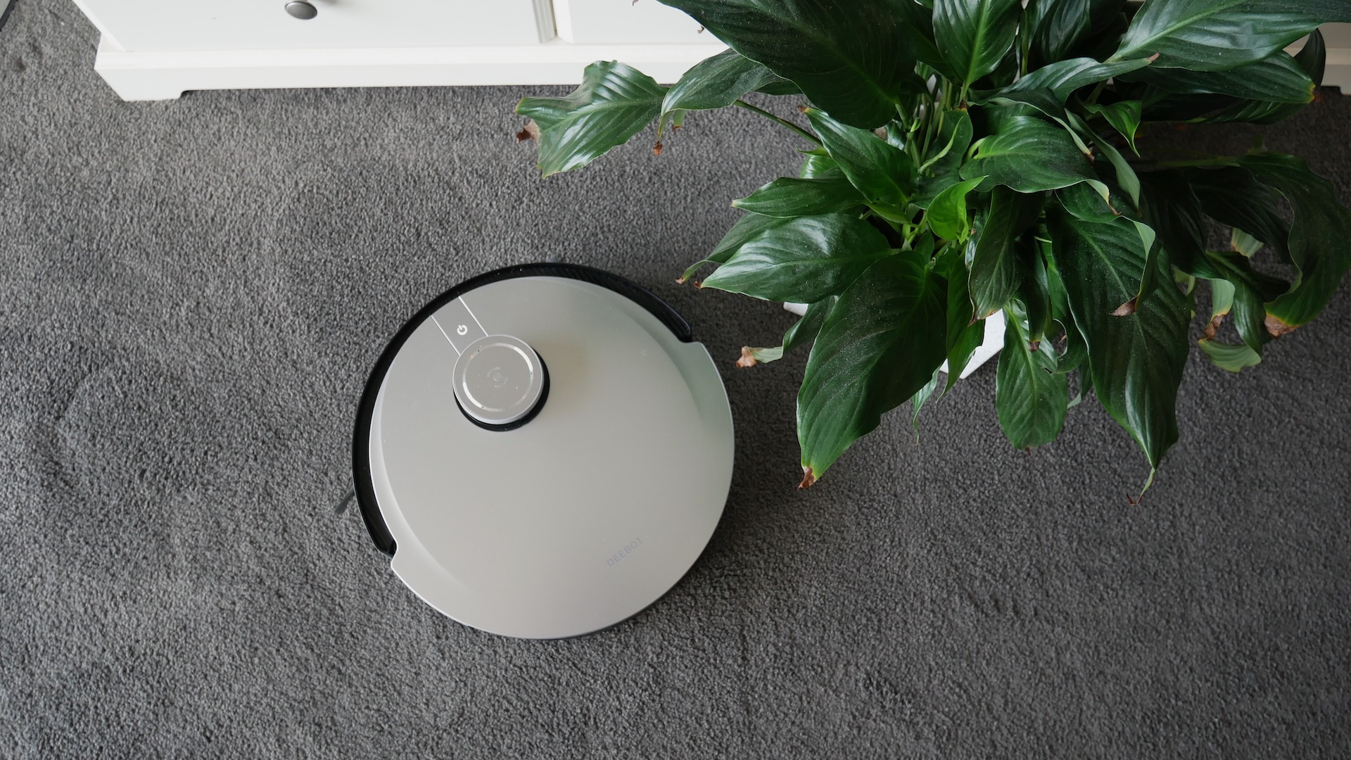Ecovacs Deebot X1 Turbo robot vacuum on carpet