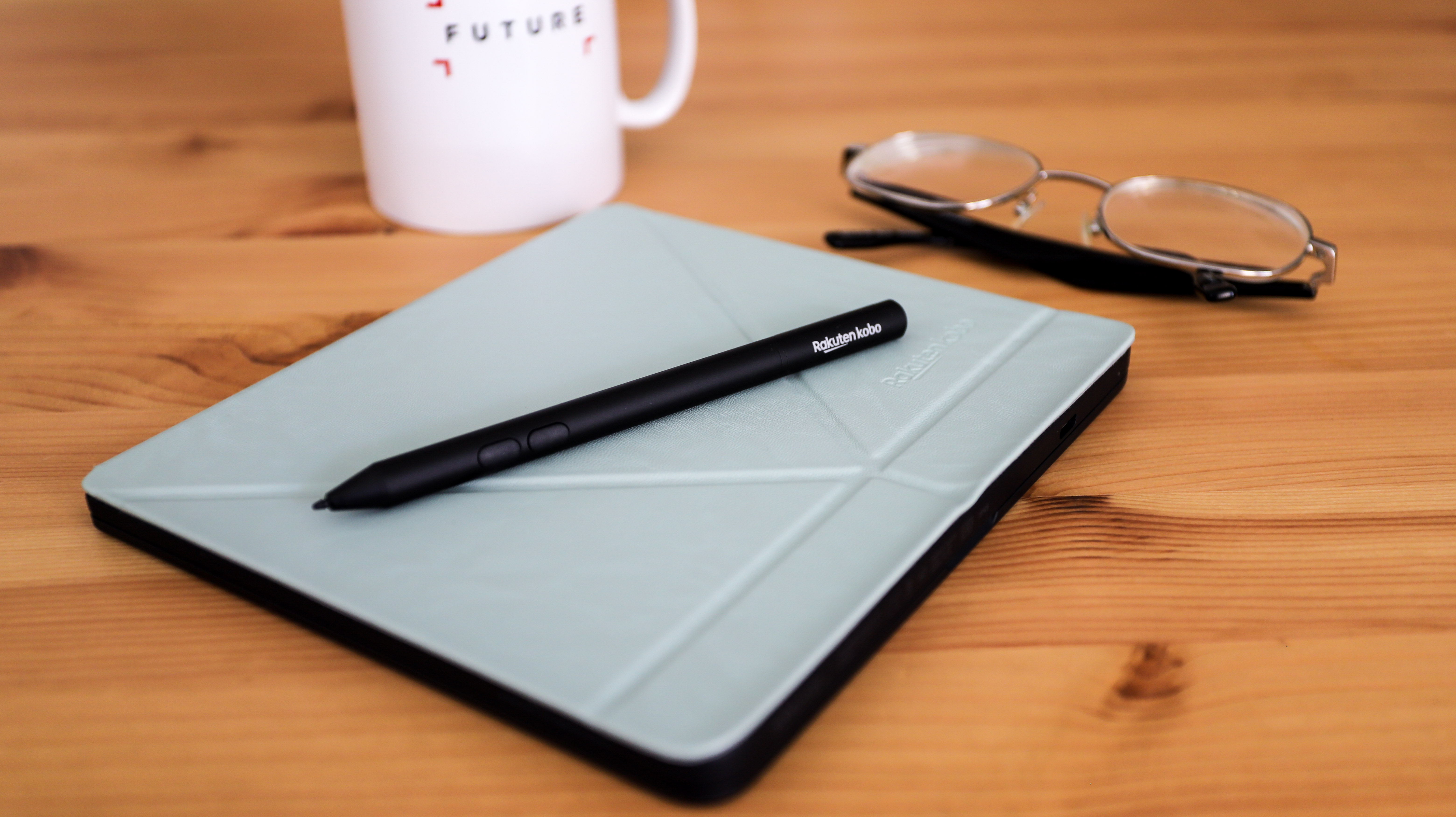Kobo Sage sleepcover and stylus