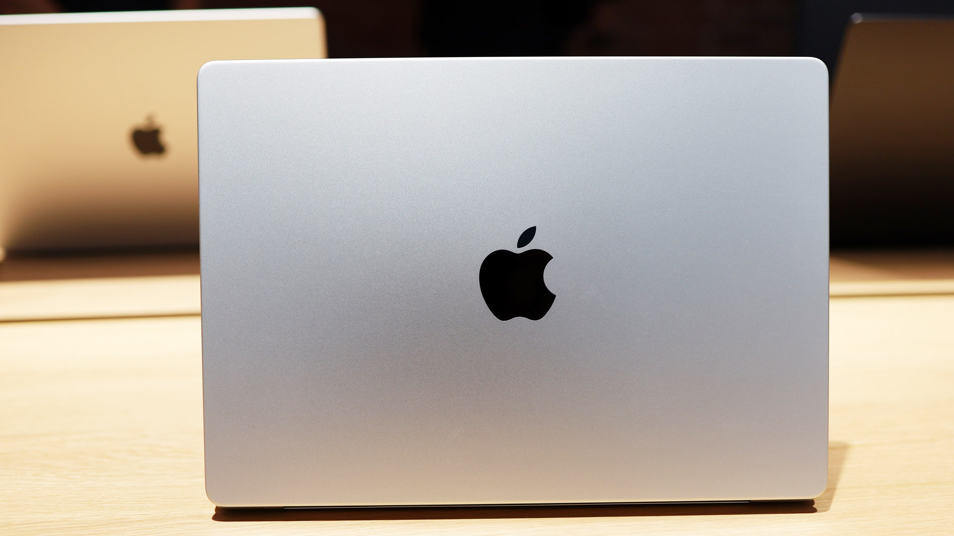 MacBook Pro M5 Pro hands on