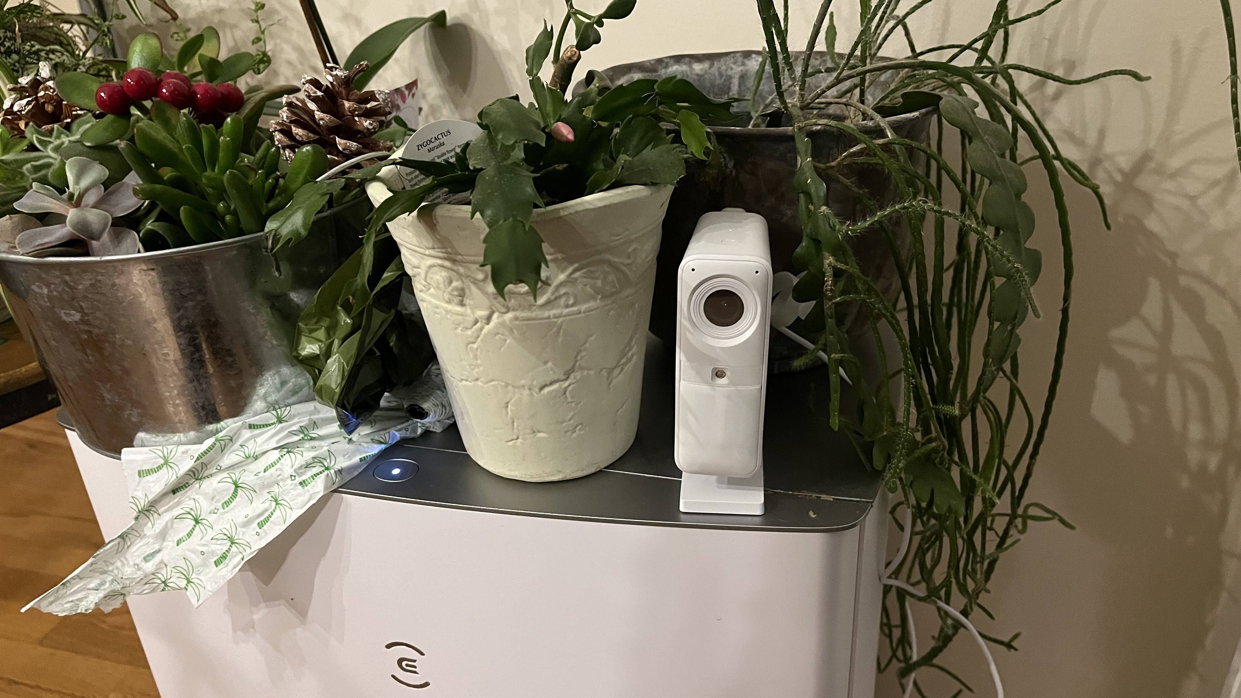 Simplisafe Security System indoor camera