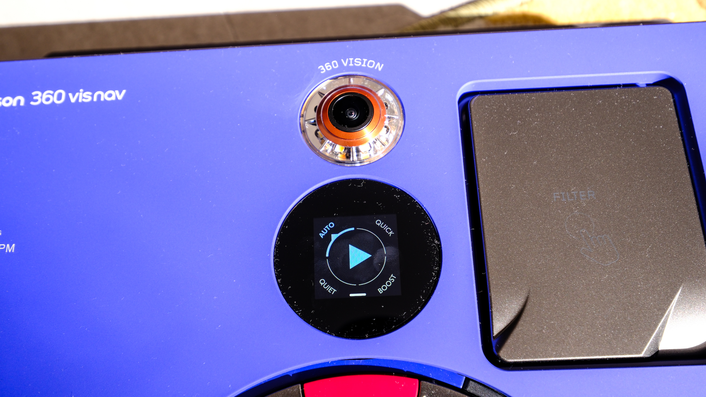 The different modes displayed on the Dyson 360 Vis Nav touchscreen