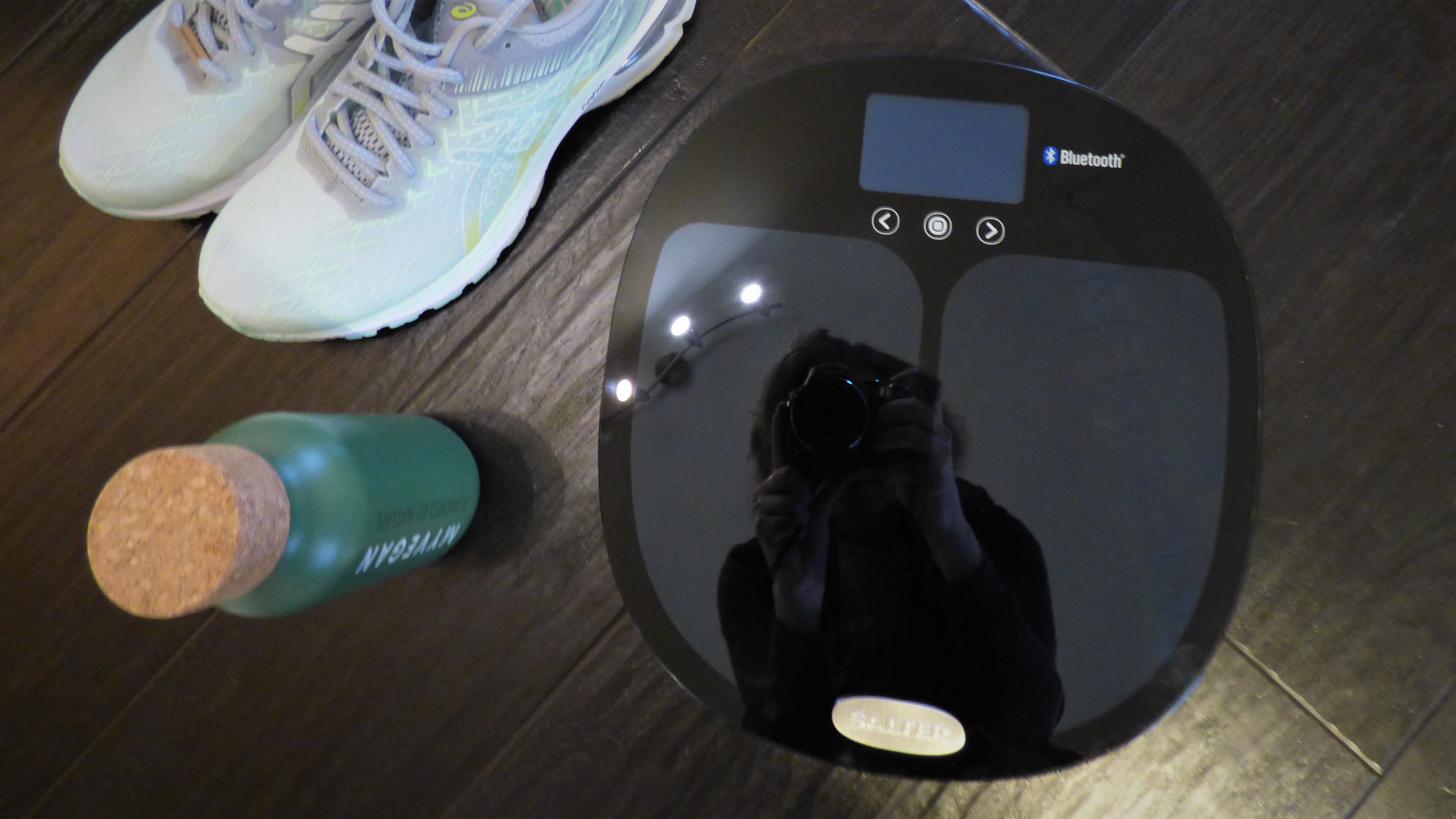 Salter Curve Bluetooth Smart Analyser Bathroom Scale