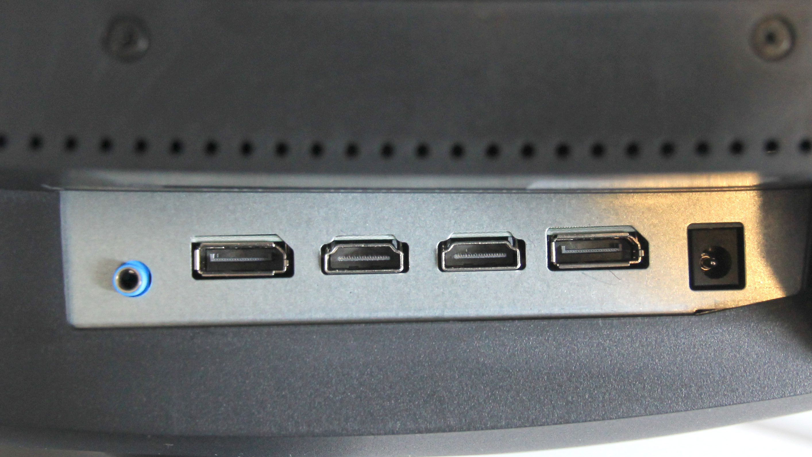 Dahua LM32-E200C ports