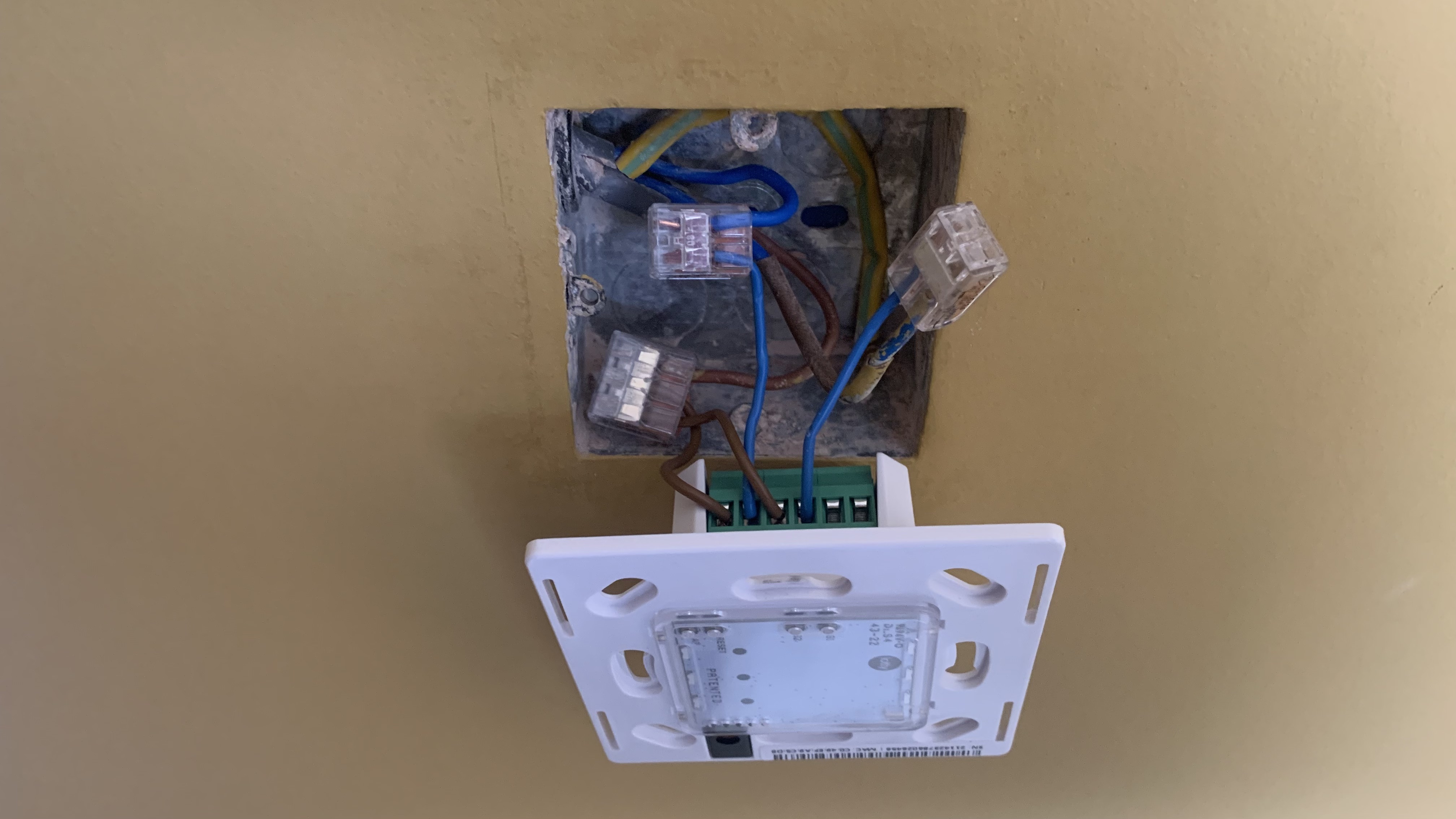iotty E1/E2 Plus being wired