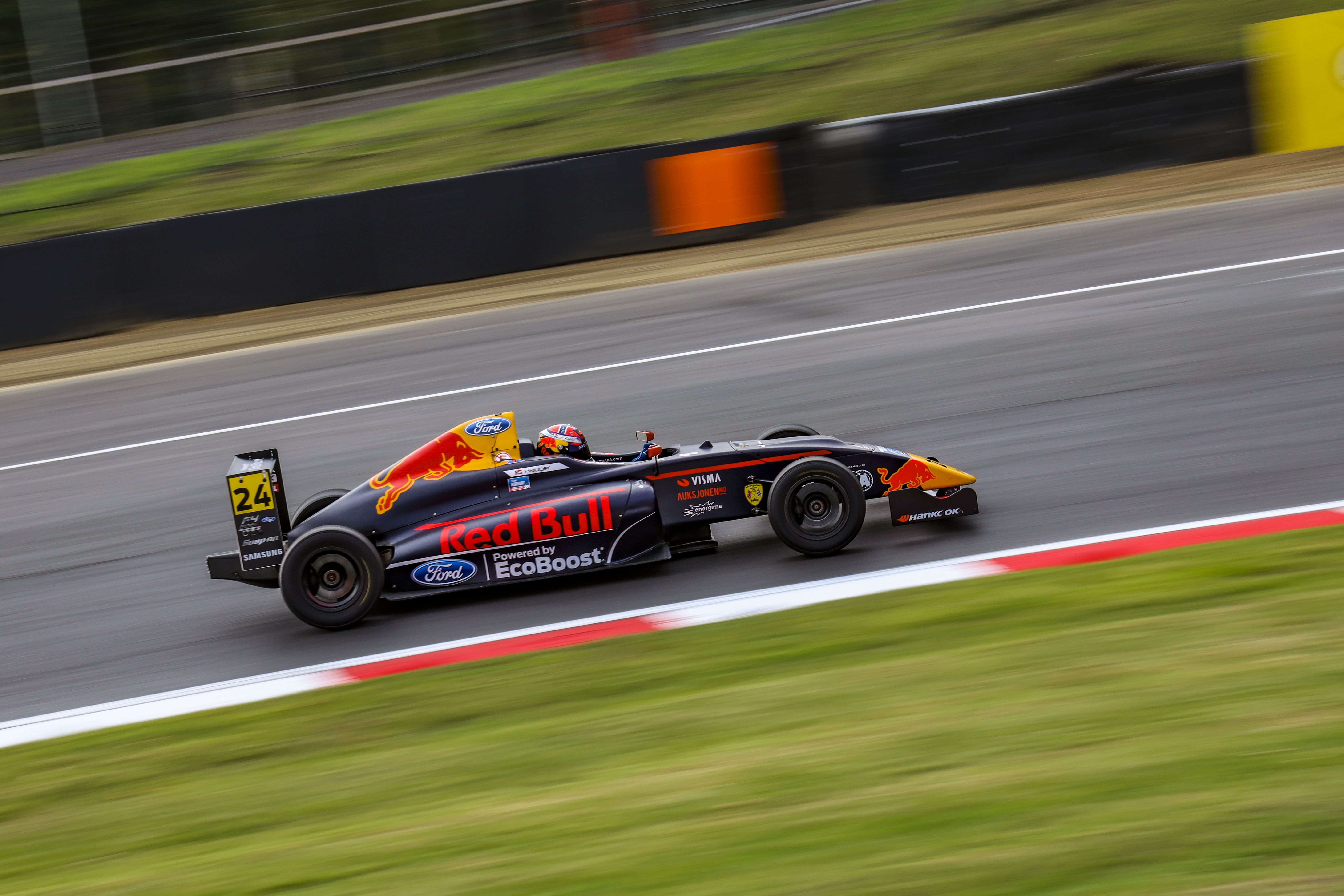 It may not be intended for sports photography, but the EOS R can still capture a decent action shot. Credit: TechRadar&amp;nbsp;