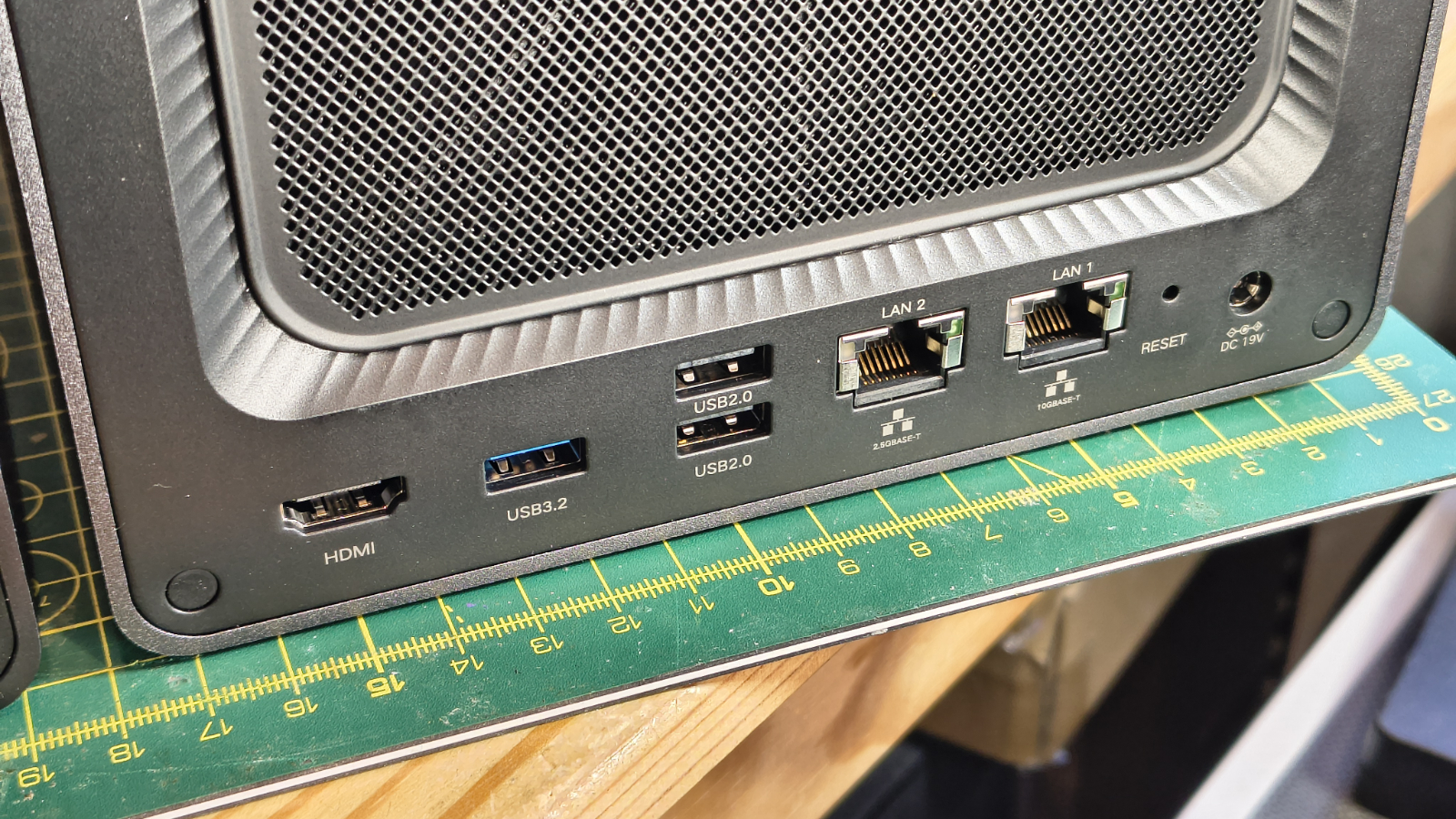Ugreen NASync DXP4800 Pro