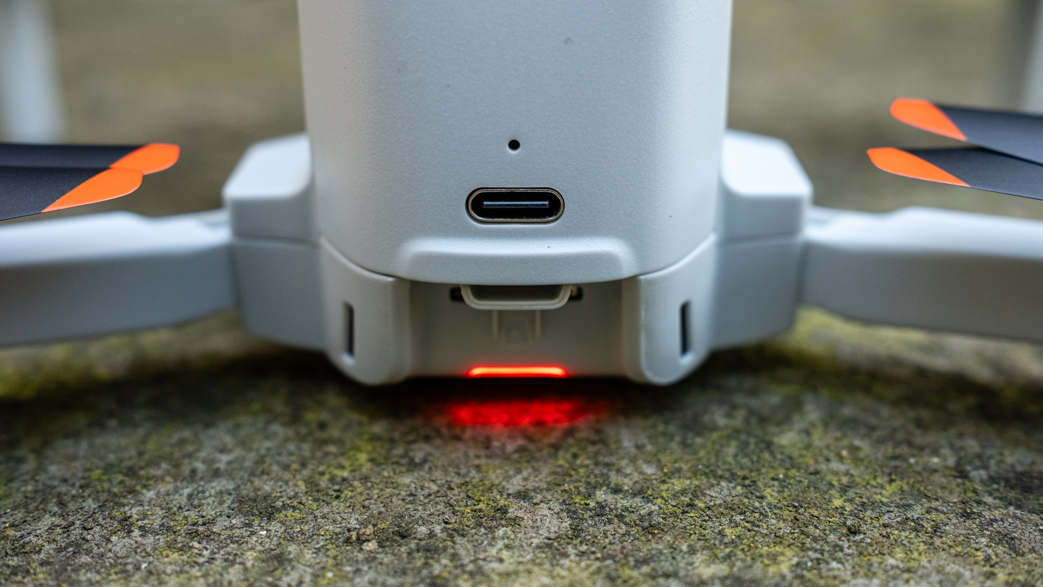 Potensic Atom 2 battery and rear LED light flashing red