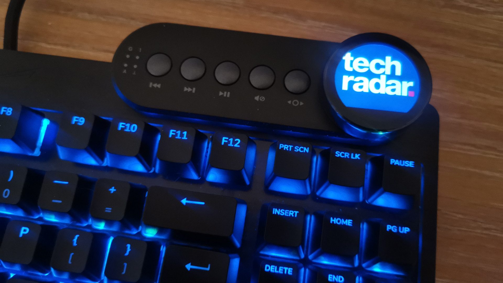 Mountain Everest Max keyboard product shot