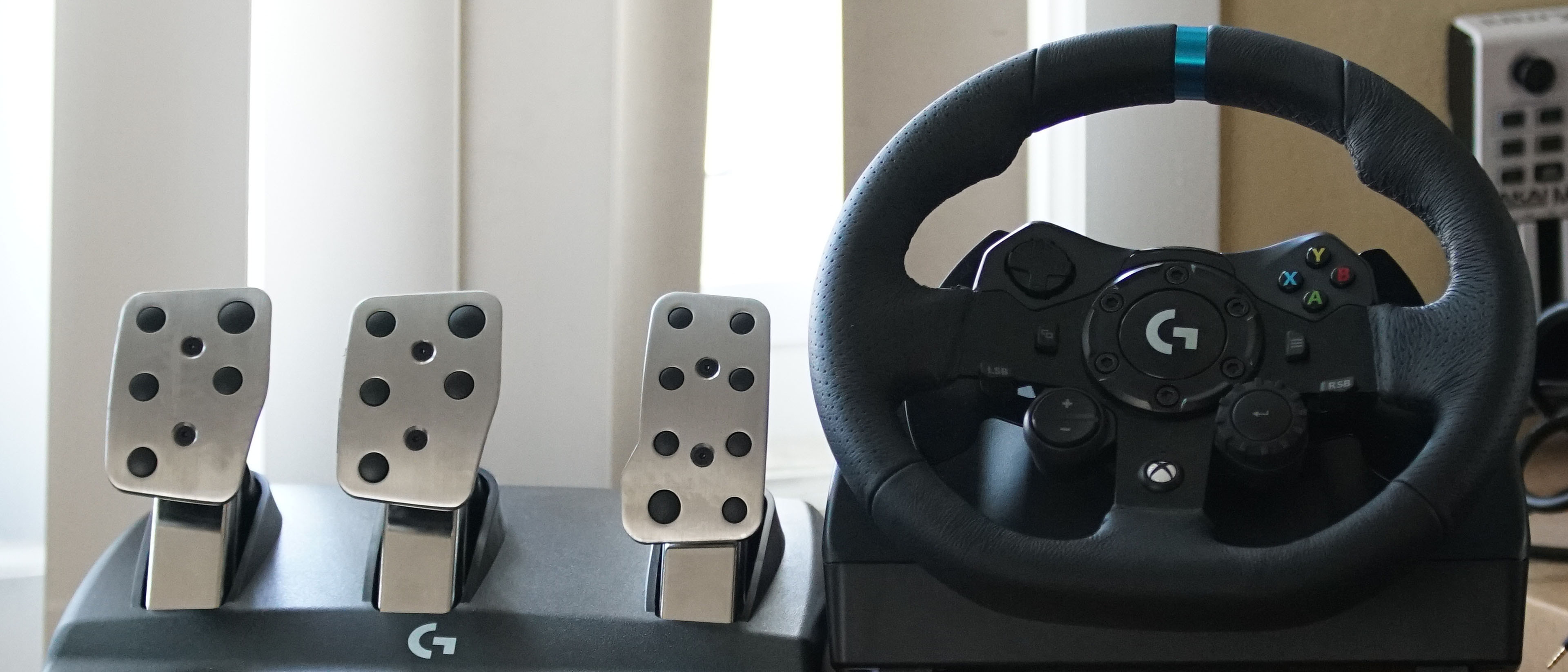 Logitech G923